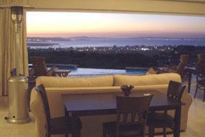 At The Rocks Guesthouse Лангебан Экстерьер фото