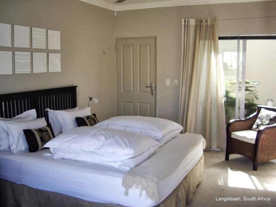 At The Rocks Guesthouse Лангебан Номер фото